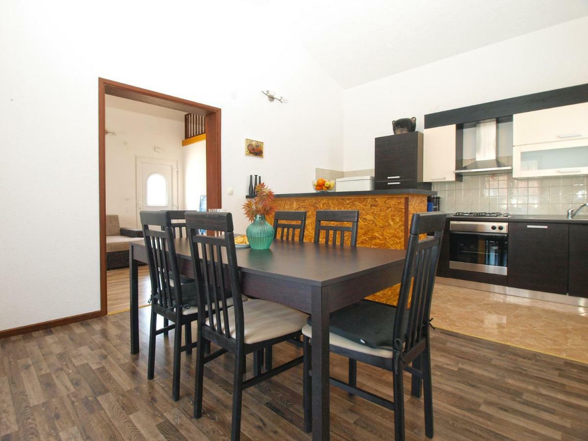 Apartemnts Guido 762 Apartment Pjescana Uvala Exterior photo